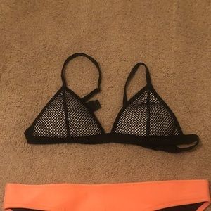 Triangl Swim Top-black+white